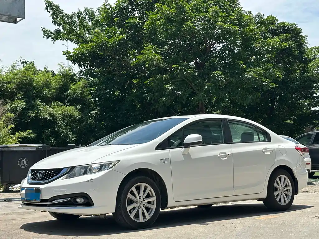 Honda Civic 2014 — фото 1