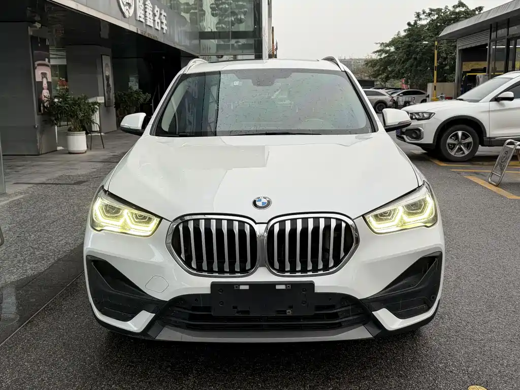 BMW X1 2021 — фото 2