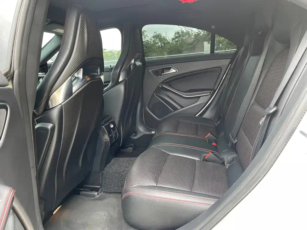 Mercedes-Benz CLA AMG 2018 — фото 7