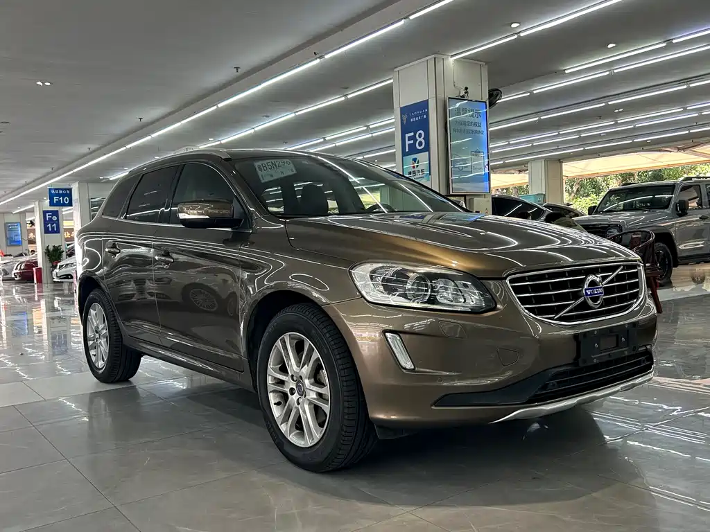 Volvo XC60 2015 — фото 2