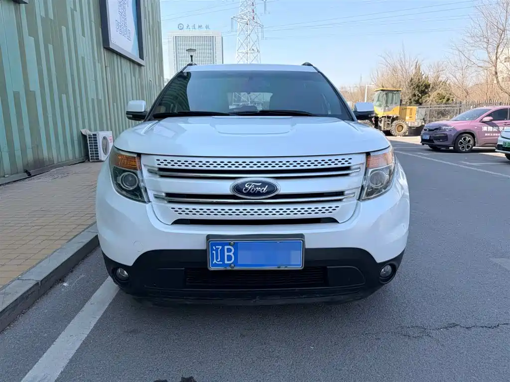 Ford Explorer 2015 — фото 2