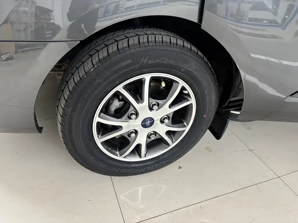 Ford Tourneo 2019 — фото 13