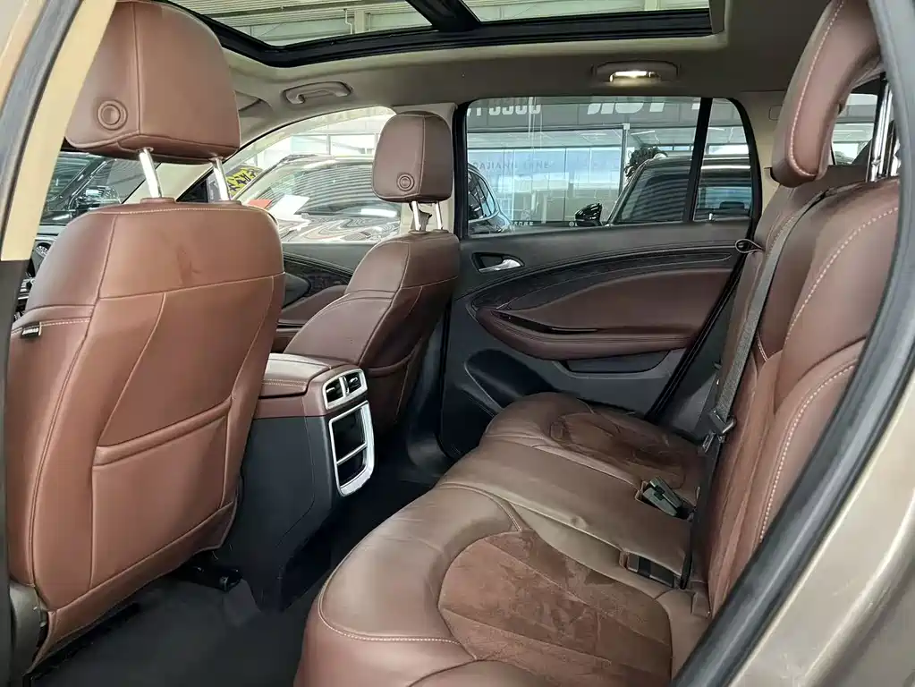 Buick Envision Plus 2016 — фото 6
