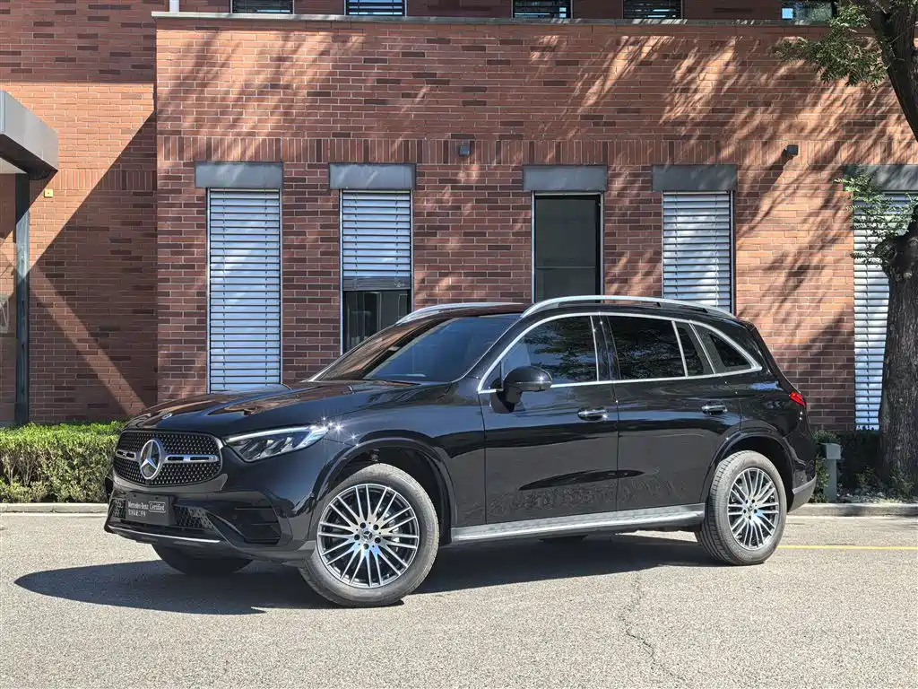 Mercedes-Benz GLC 2025