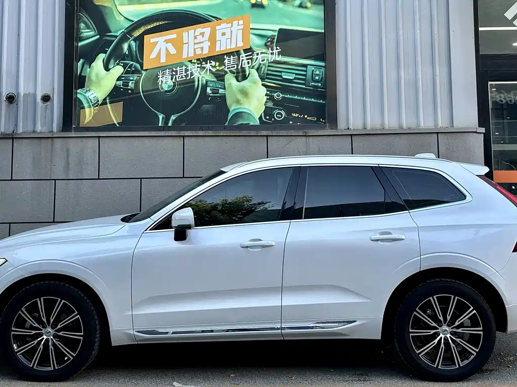 Volvo XC60 2019 — фото 4