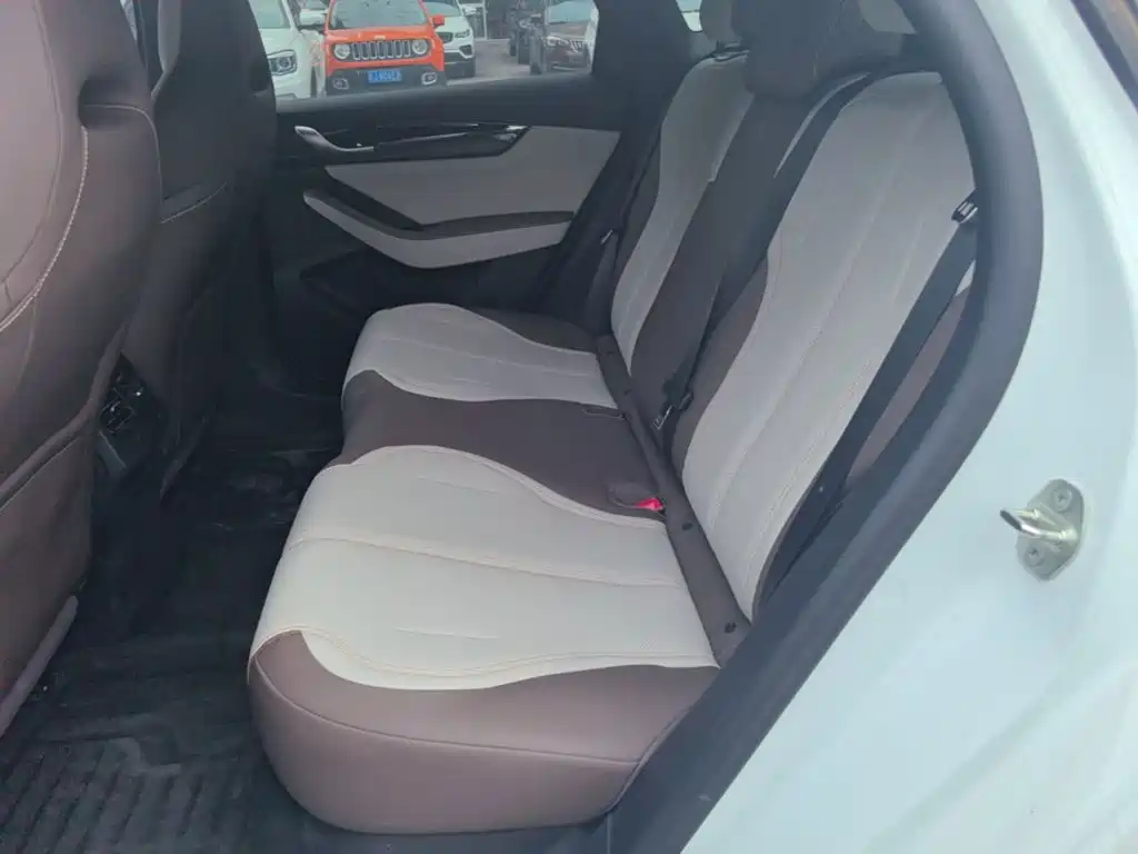 BYD Qin PLUS 2025 — фото 17