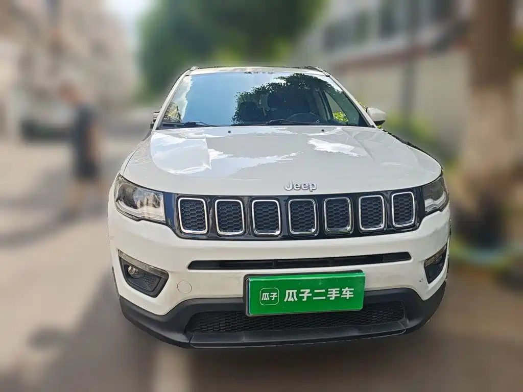 Jeep Compass 2017 — фото 24