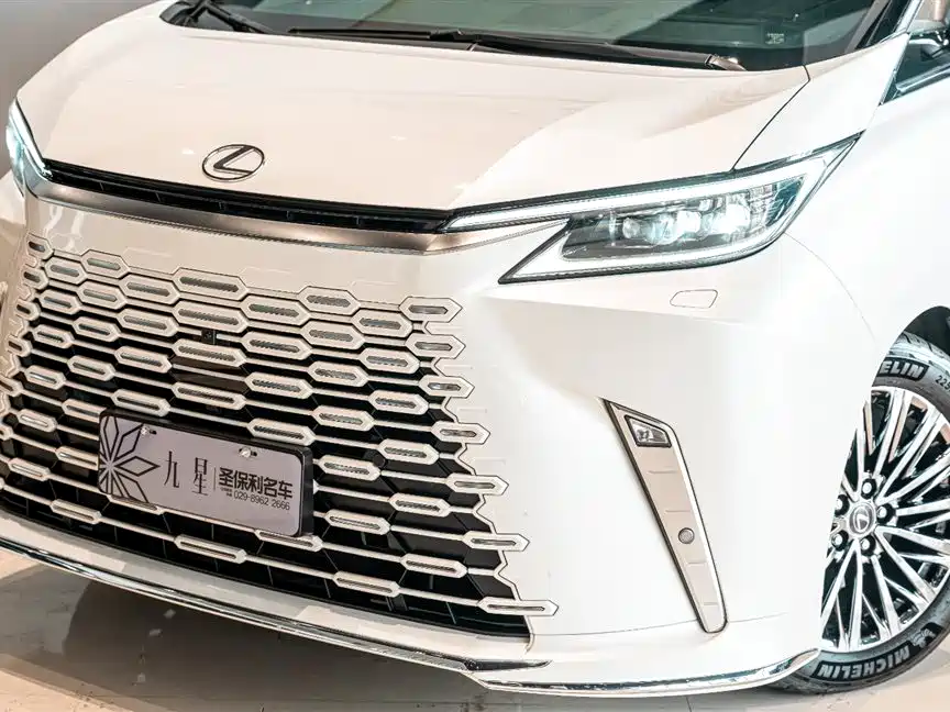 Lexus LM 2023 — фото 21