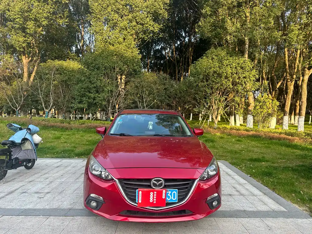 Mazda 3 Axela 2016 — фото 2
