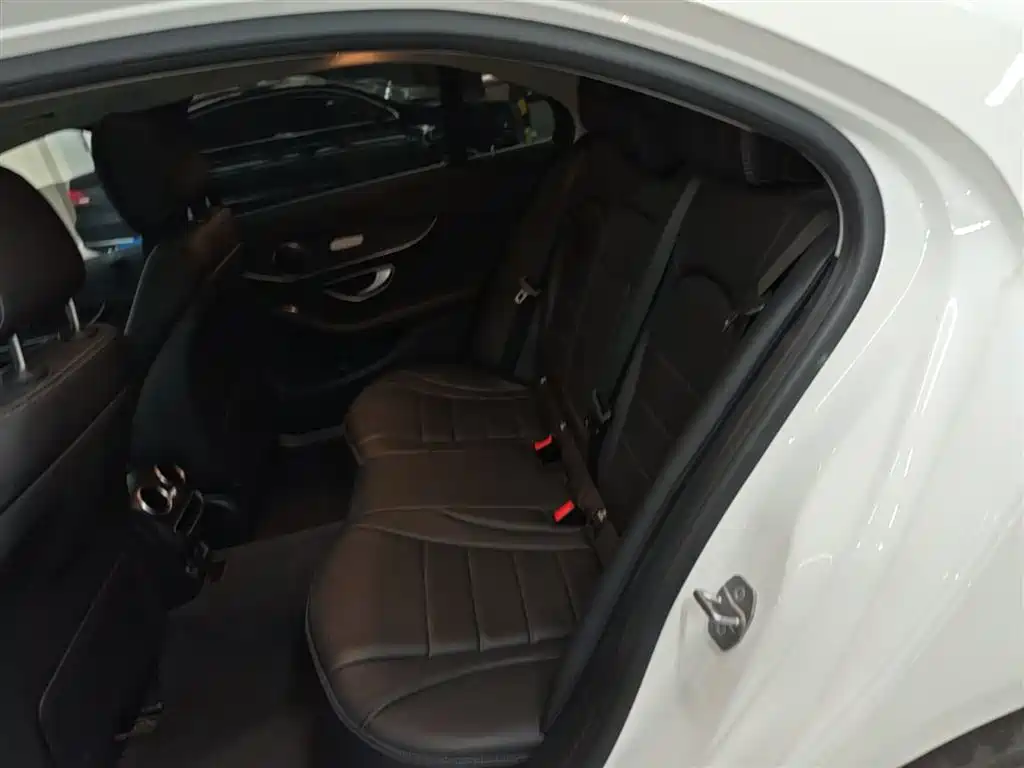 Mercedes-Benz C-Class 2020 — фото 24