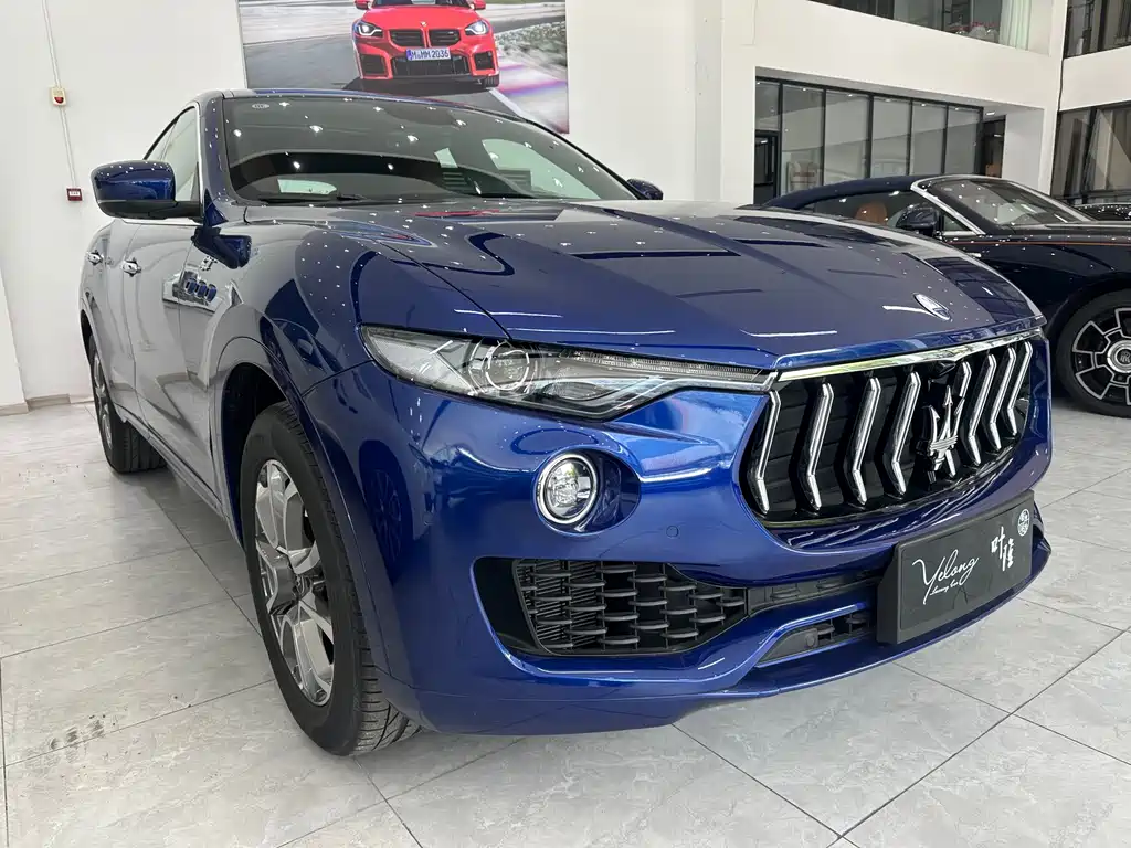 Maserati Levante — фото 3