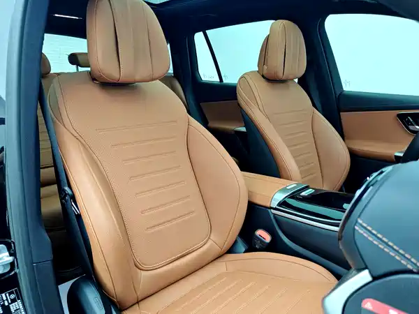 Mercedes-Benz GLC 2023