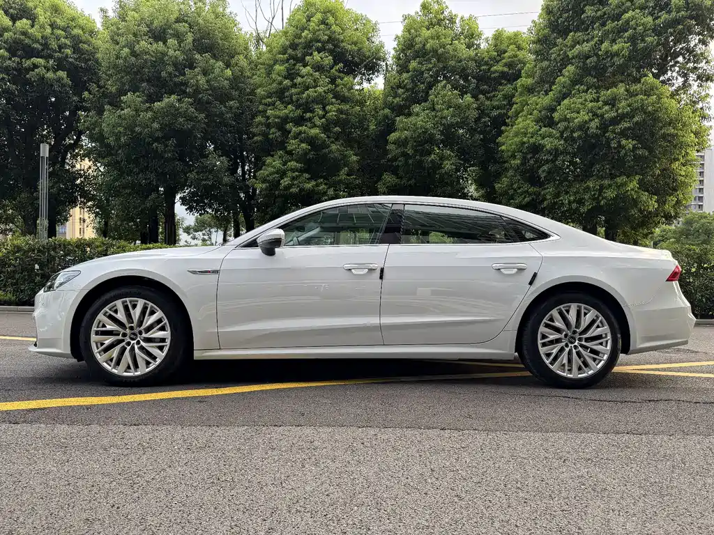 Audi A7L 2023 — фото 10