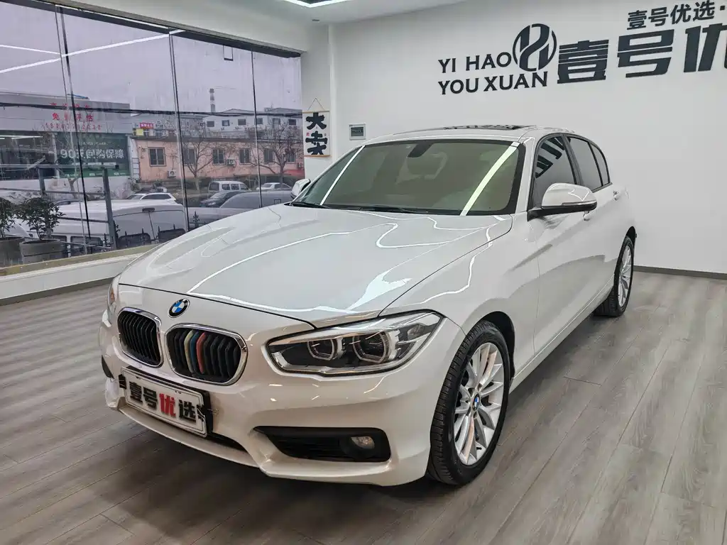 BMW 1 Series 2016 — фото 1