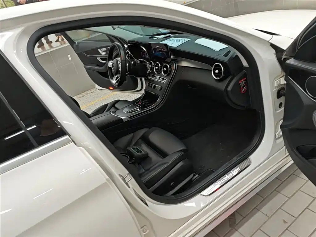 Mercedes-Benz C-Class 2020 — фото 11