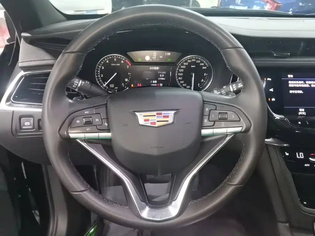 Cadillac XT6 2020 — фото 11
