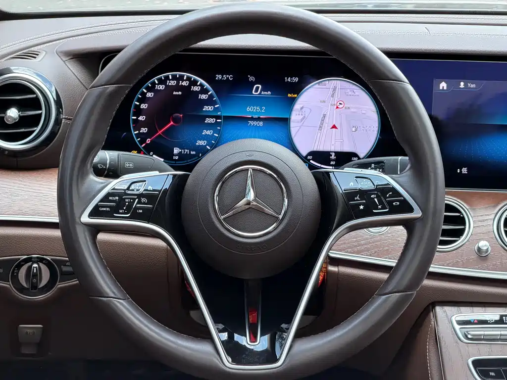 Mercedes-Benz E-Class 2023 — фото 7