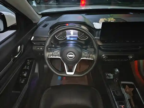Nissan Teana 2023