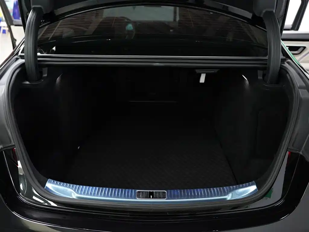 Mercedes-Benz S-Class 2025 — фото 44
