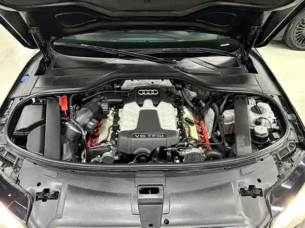Audi A8 2014