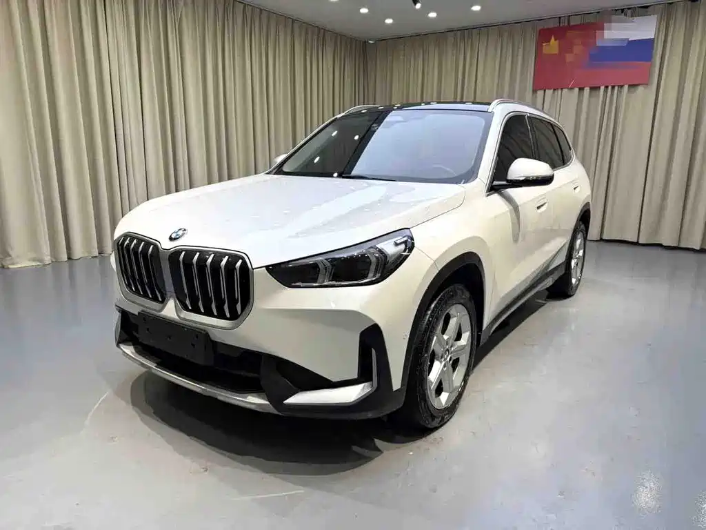 BMW X1 2023 — фото 1
