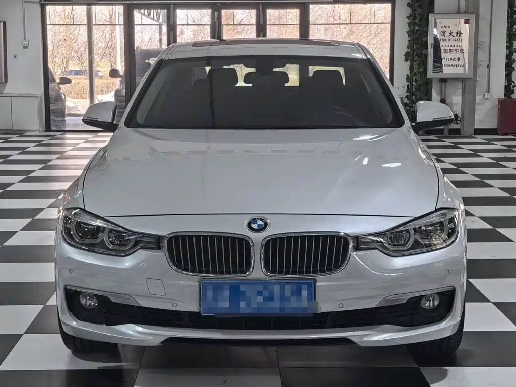BMW 3 Series 2019 — фото 2