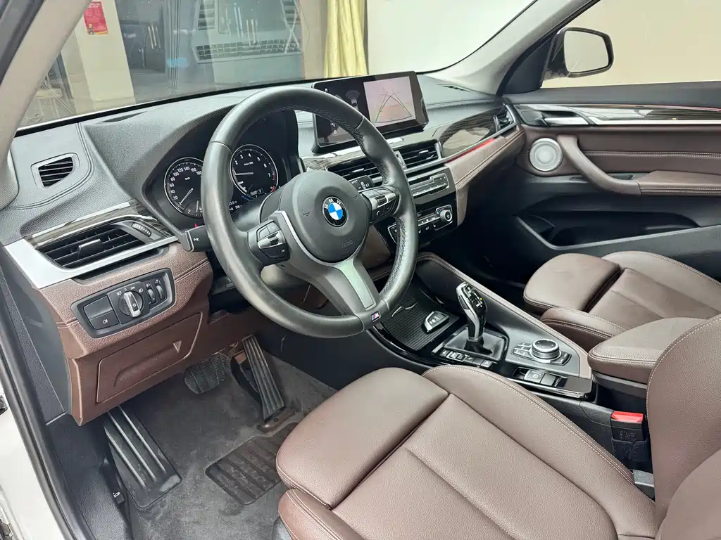 BMW X1 2021 — фото 4