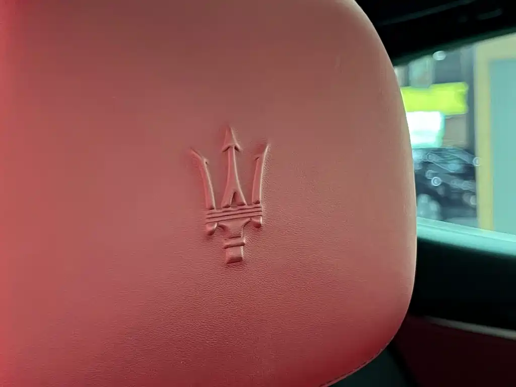 Maserati Levante 2017 — фото 22