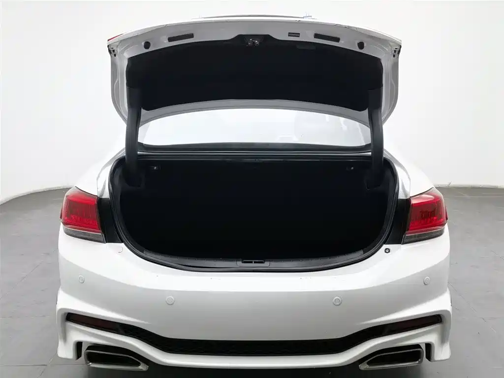 Honda Spirior 2015 — фото 16