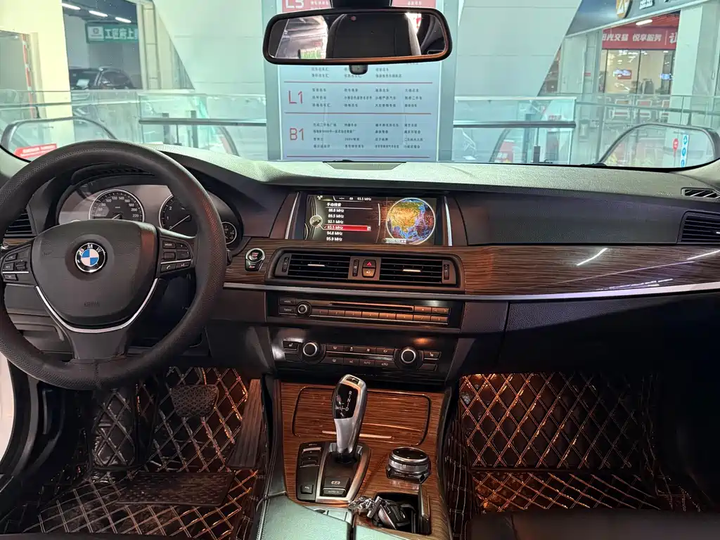 BMW 5 Series 2014 — фото 5