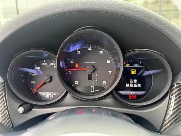 Porsche Macan 2020