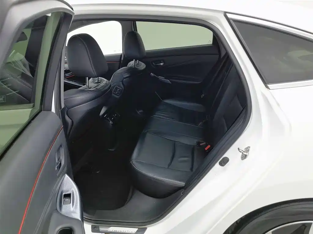 Honda Spirior 2015 — фото 15