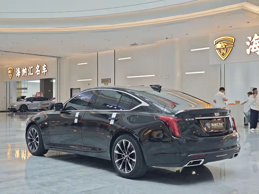 Cadillac CT5 2025 — фото 3