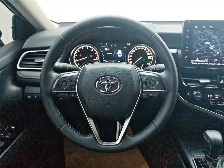 Toyota Camry 2024 — фото 15