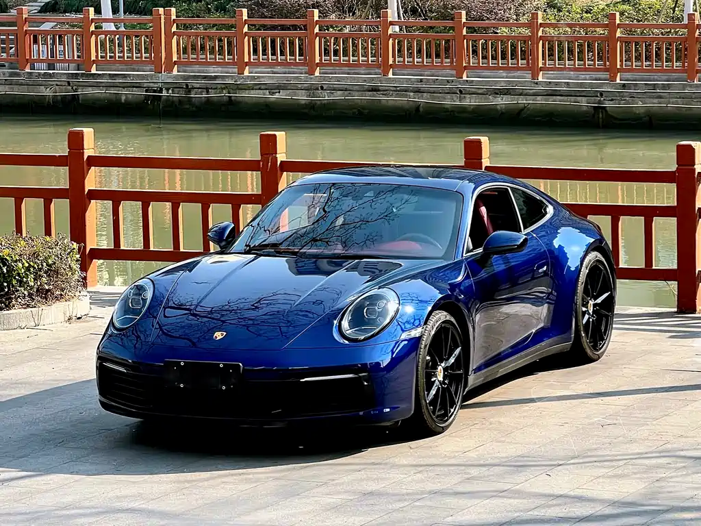 Porsche 911 2021