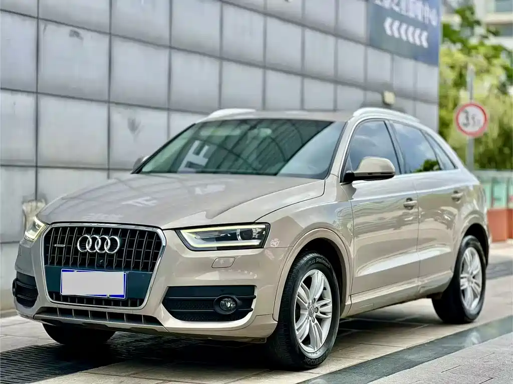 Audi Q3 2015 — фото 1