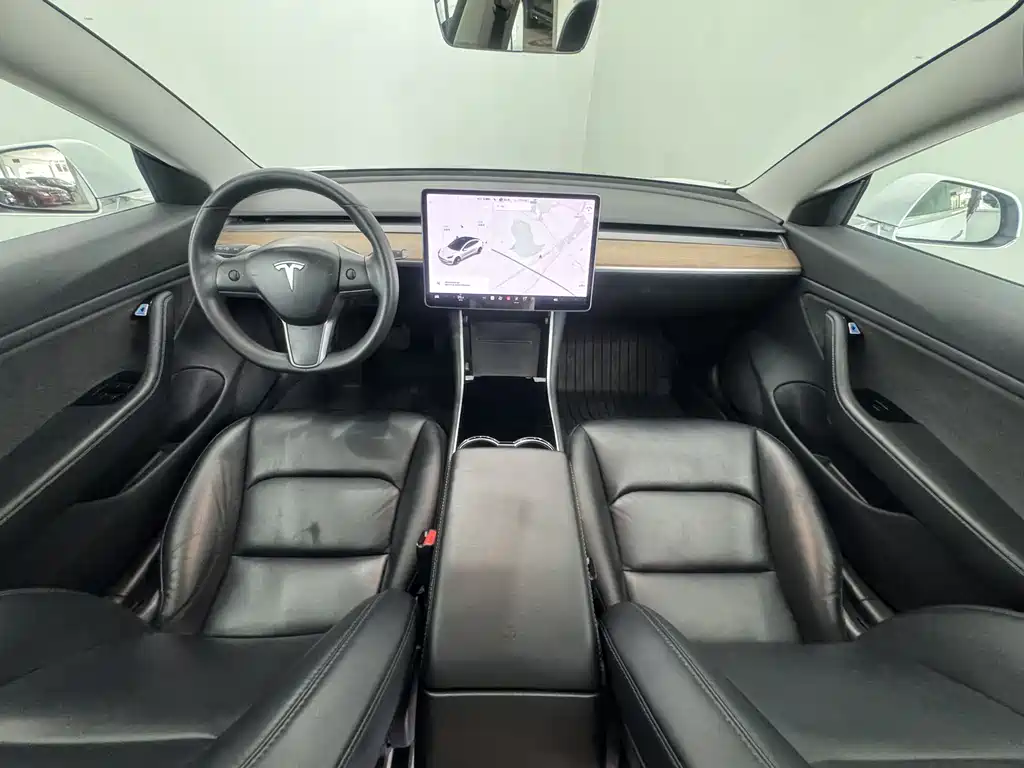 Tesla Model 3 2019 — фото 2