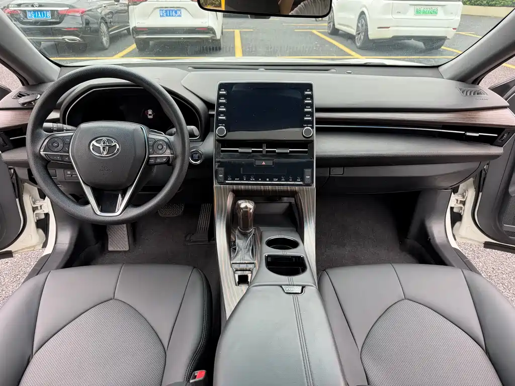Toyota Avalon 2019 — фото 9
