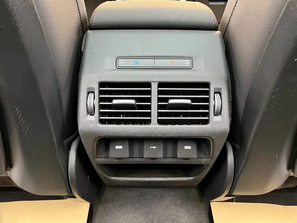 Land Rover Discovery Sport 2022 — фото 28