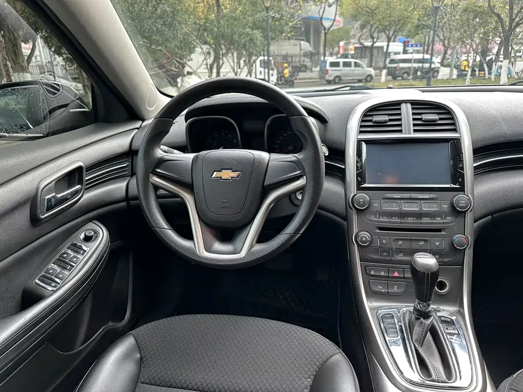 Chevrolet Malibu 2014 — фото 12