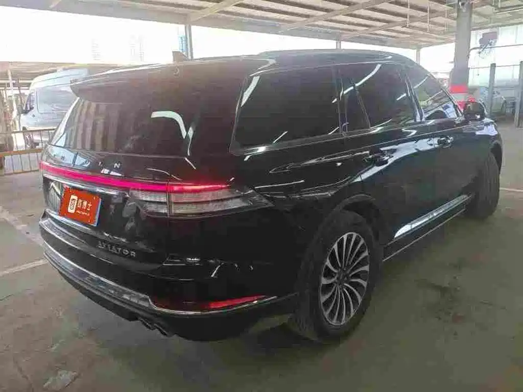 Lincoln Aviator 2020 — фото 9
