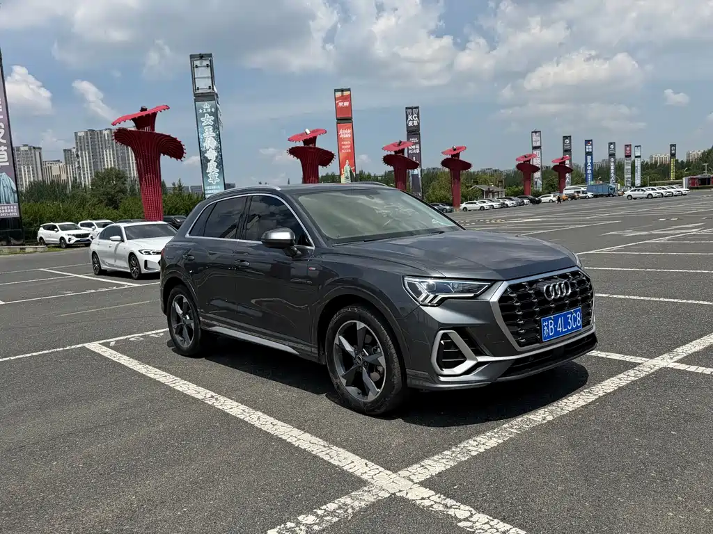 Audi Q3 2023 — фото 3