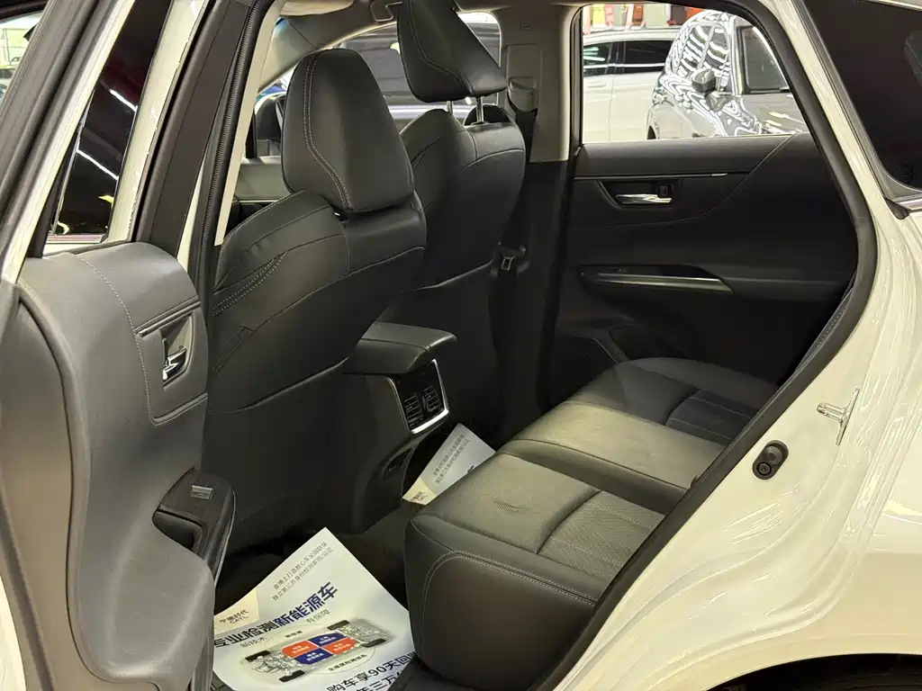 Toyota Harrier 2022 — фото 10
