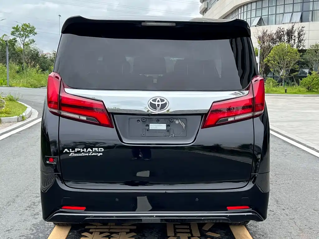 Toyota Alphard 2019 — фото 5