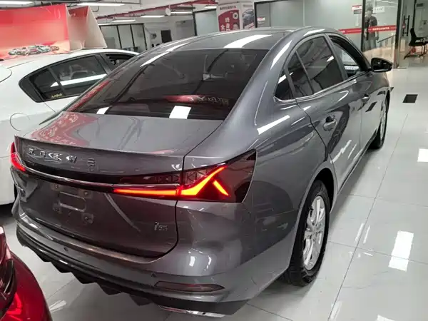 Roewe i5 2025