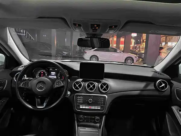 Mercedes-Benz GLA 2019