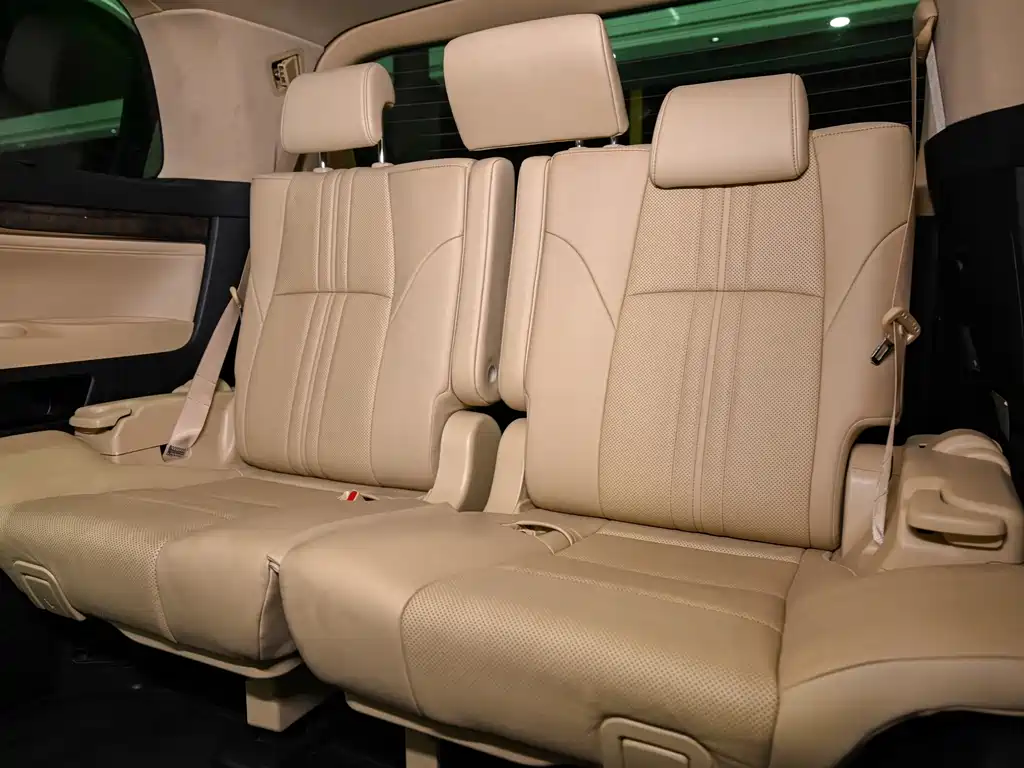 Toyota Alphard 2022 — фото 23