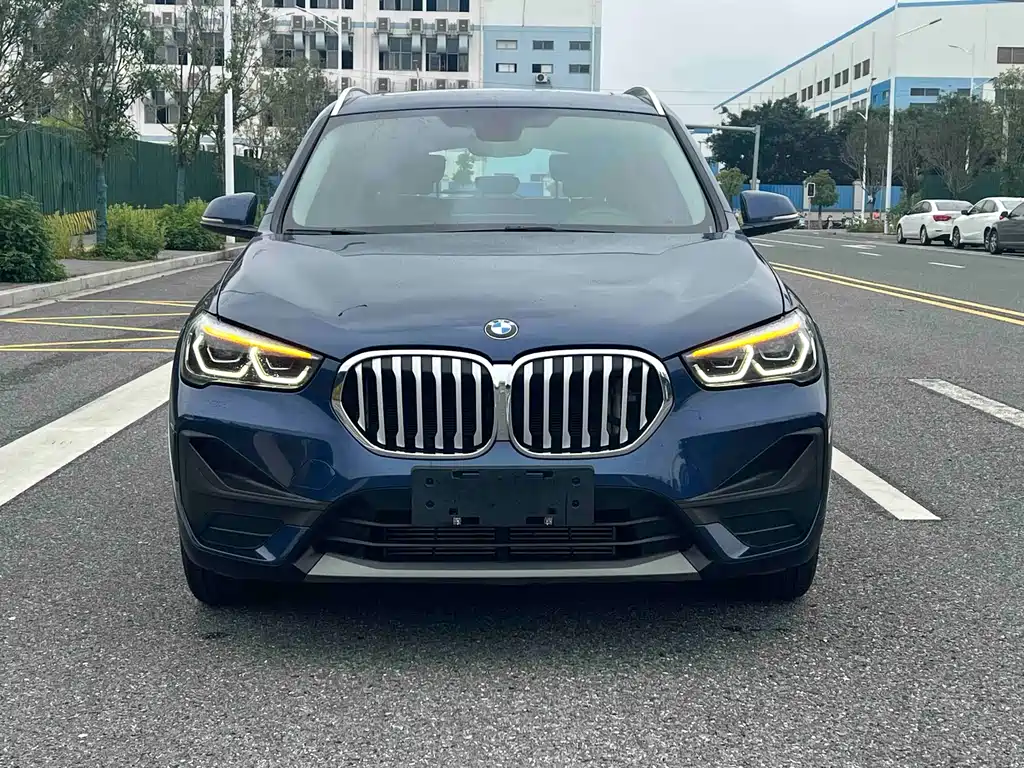 BMW X1 2021 — фото 2