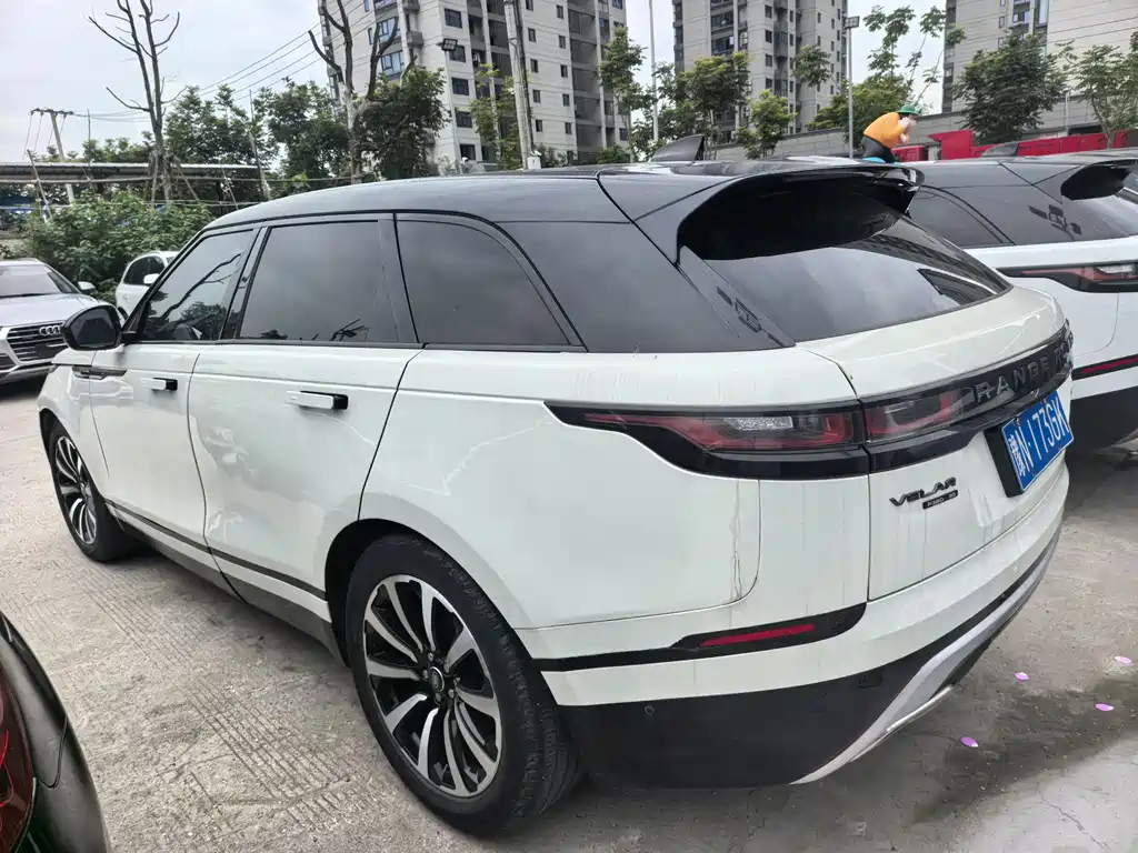Land Rover Velar 2017 — фото 10