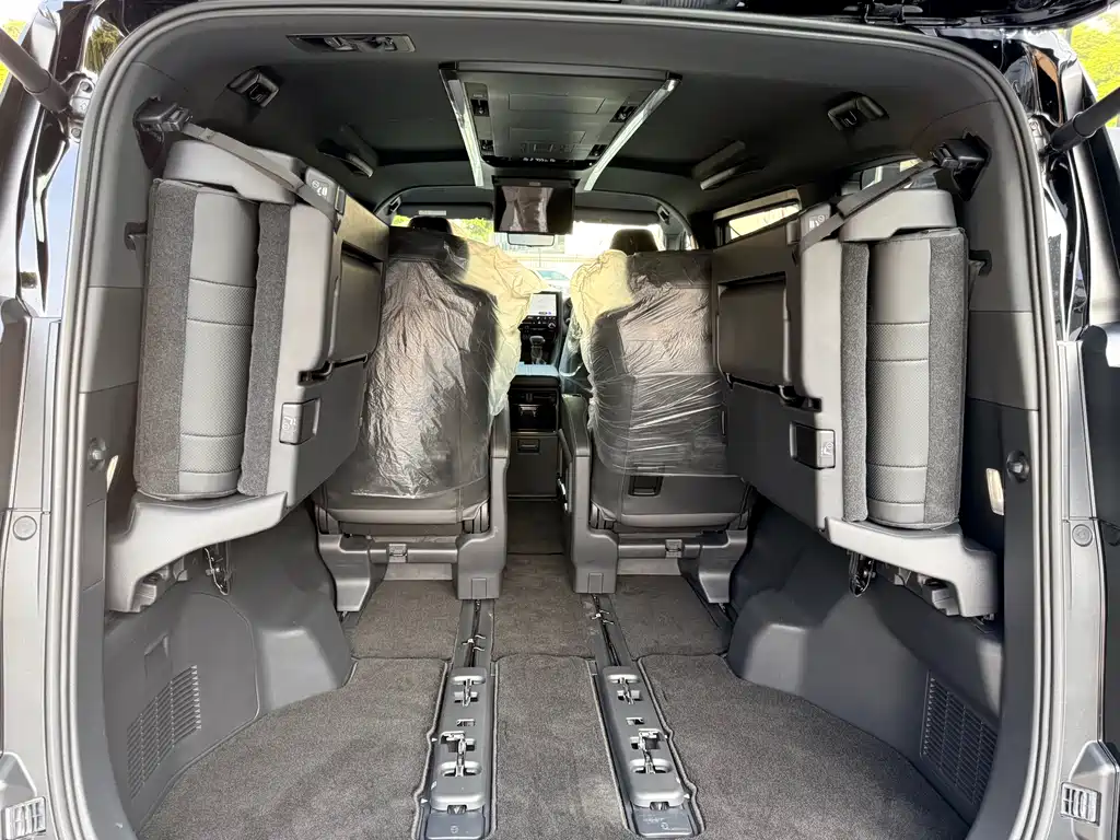 Toyota Alphard 2025 — фото 16